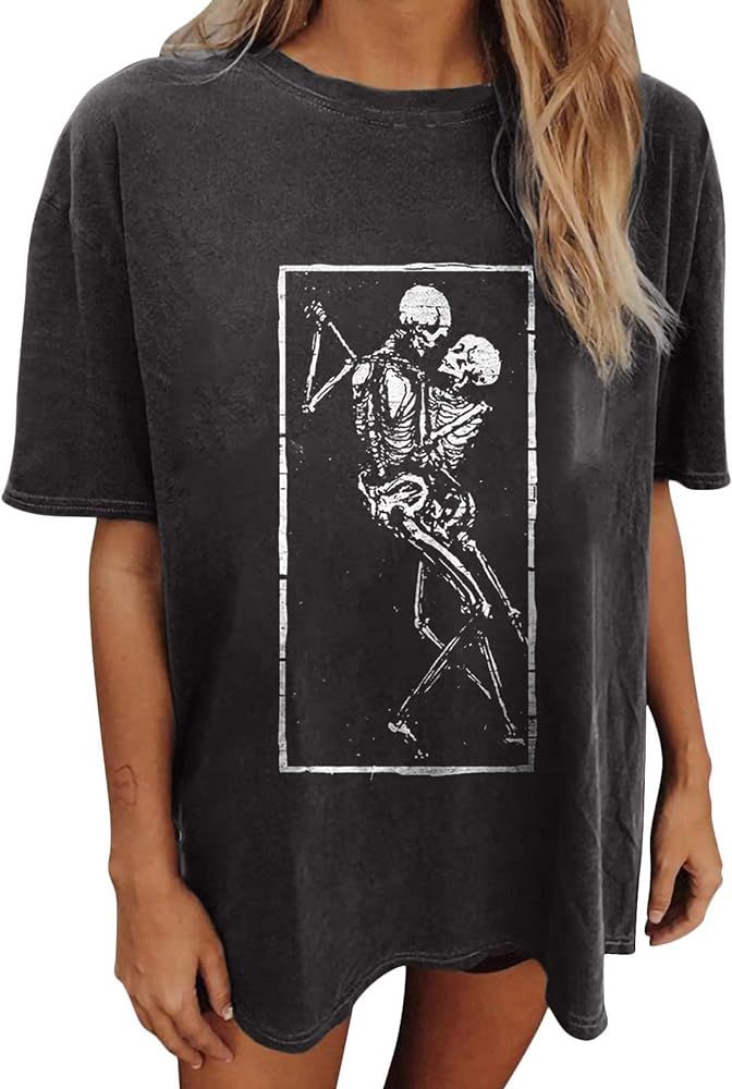 Vintage Shirts for Women Cute Graphic Tee Halloween Short Sleeve Tops Oversized Tshirts Teen Aest... | Amazon (US)