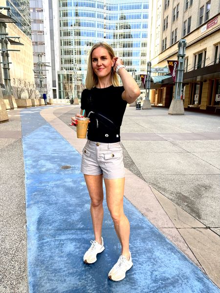 🖤 Vuori Pose Fitted Tee: love this cropped and ribbed tee for spring and summer weather (wearing an XS) 

🩶 Vuori Vintage Ripstop Utility Short: so cute for casual wear with a stretchy waistband in the back (wearing an XS)

@vuoriclothing #ad