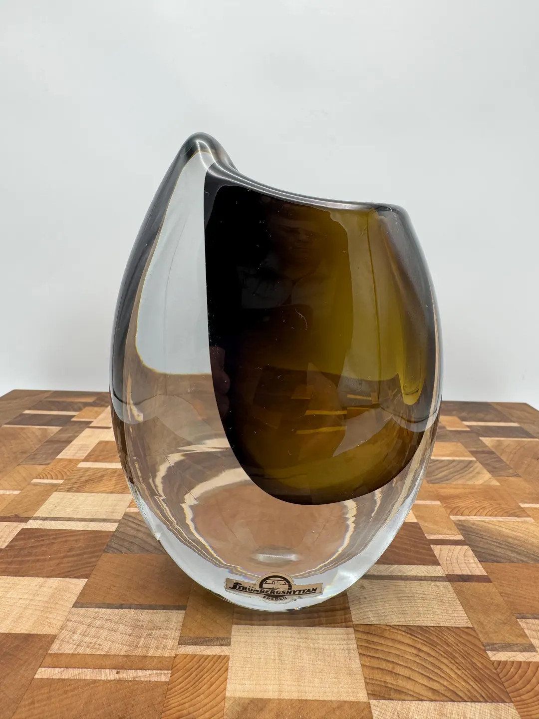 MCM Gunnar Nylund Shark Tooth Vase – Swedish Modern Art Glass by Strömbergshyttan | Etsy (US)