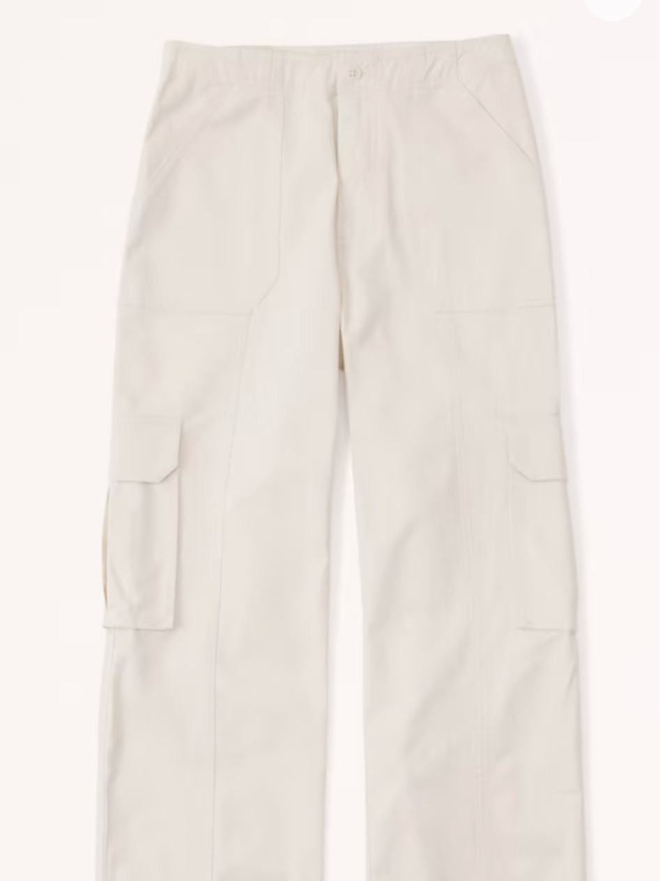 A&F cargo pants ❤️

#LTKFind #LTKbeauty #LTKunder100