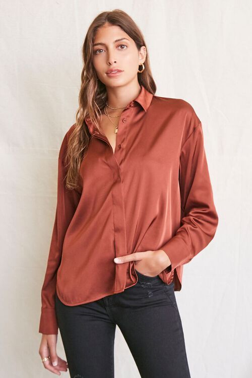 Satin Dolphin-Hem Shirt | Forever 21 (US)