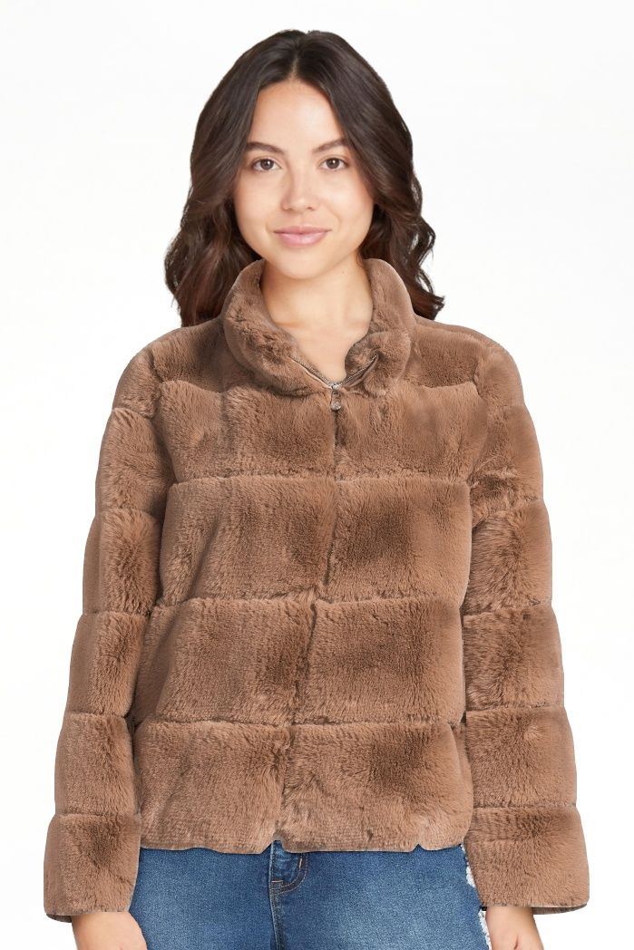 Sofia Jeans Women's Faux Fur Chubby Jacket, Sizes XXS-3XL | Walmart (US)