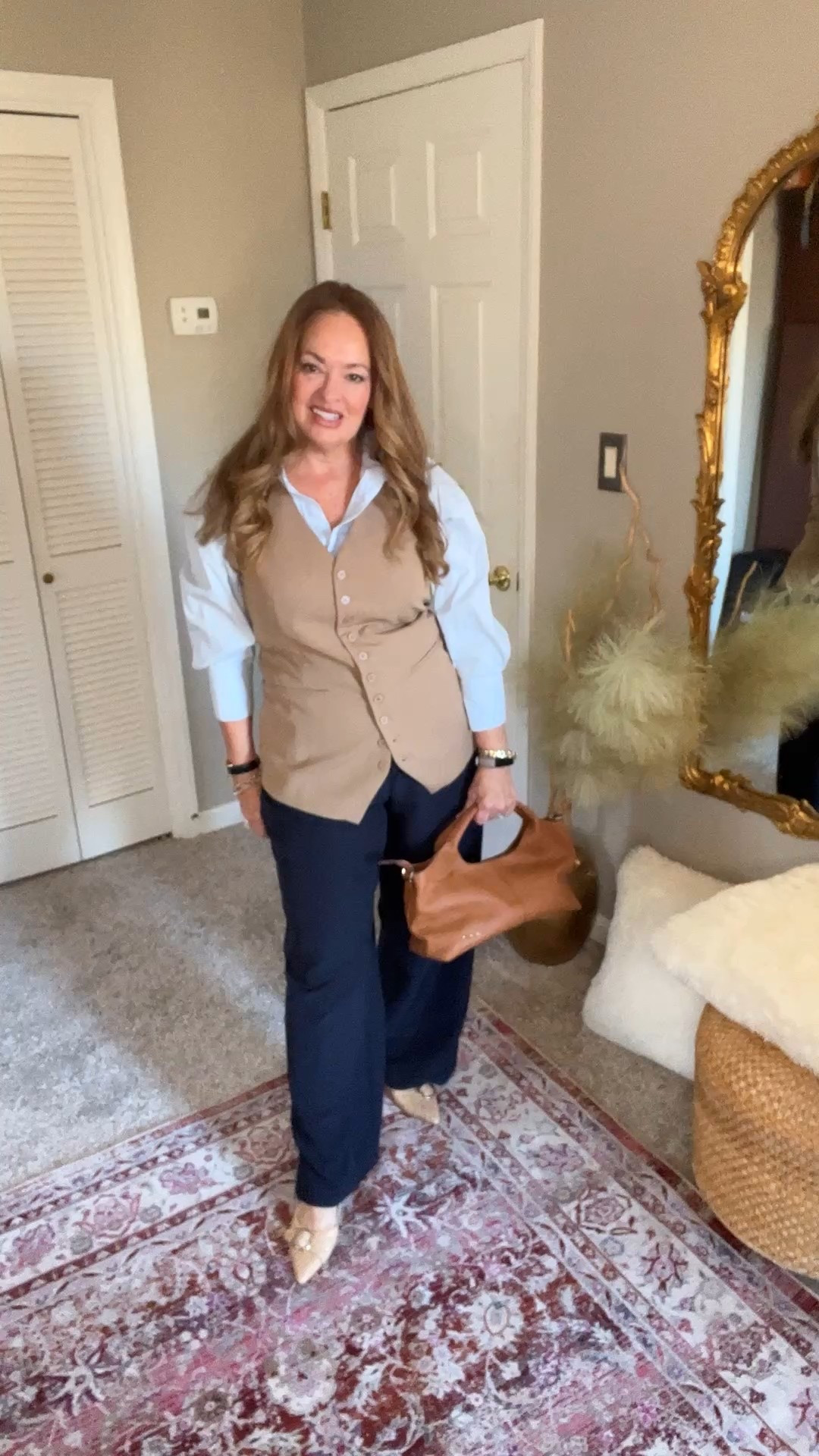 Navy and taupe for the work week.. 

#LTKootd #LTKgrwm #LTKWorkwear