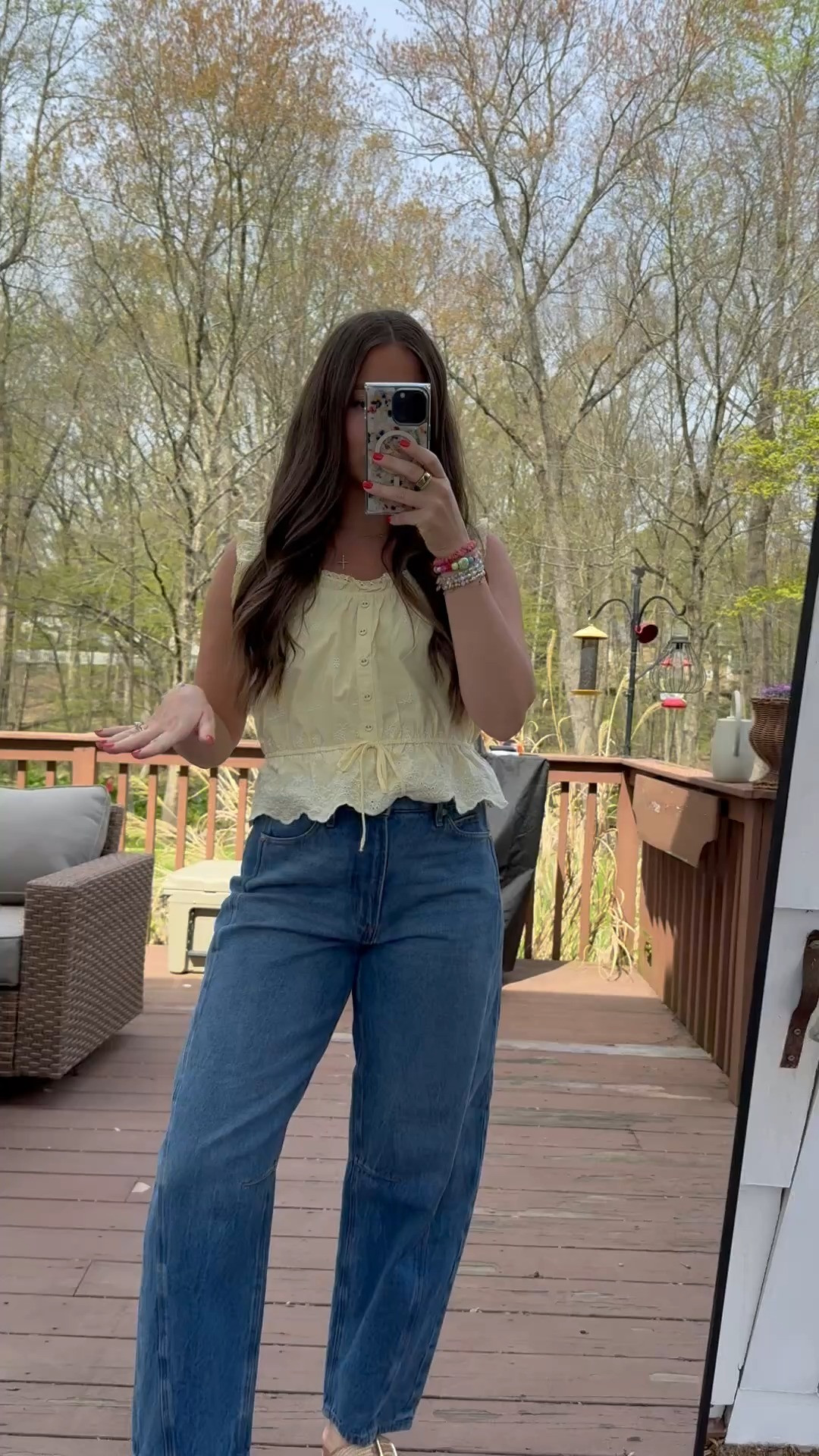 This top looks so cute with these jeans!! 

Size M in top 
Size 27 in jeans

#LTKSaleAlert #LTKootd