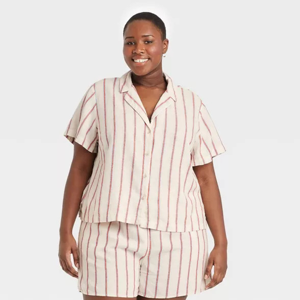 Women's Short Sleeve Button-Down Shirt - Universal Thread™ | Target