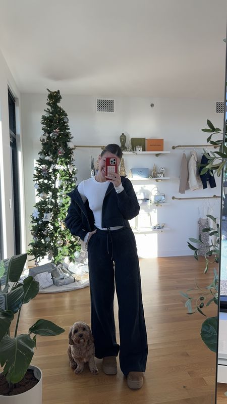 Navy wide leg lounge pants and lululemon scuba zip up. yellow hands free dog leash 
pants: sized up to a 6
zip up & long sleeve: sized up to a 4 

#LTKfitness #LTKHoliday #LTKstyletip