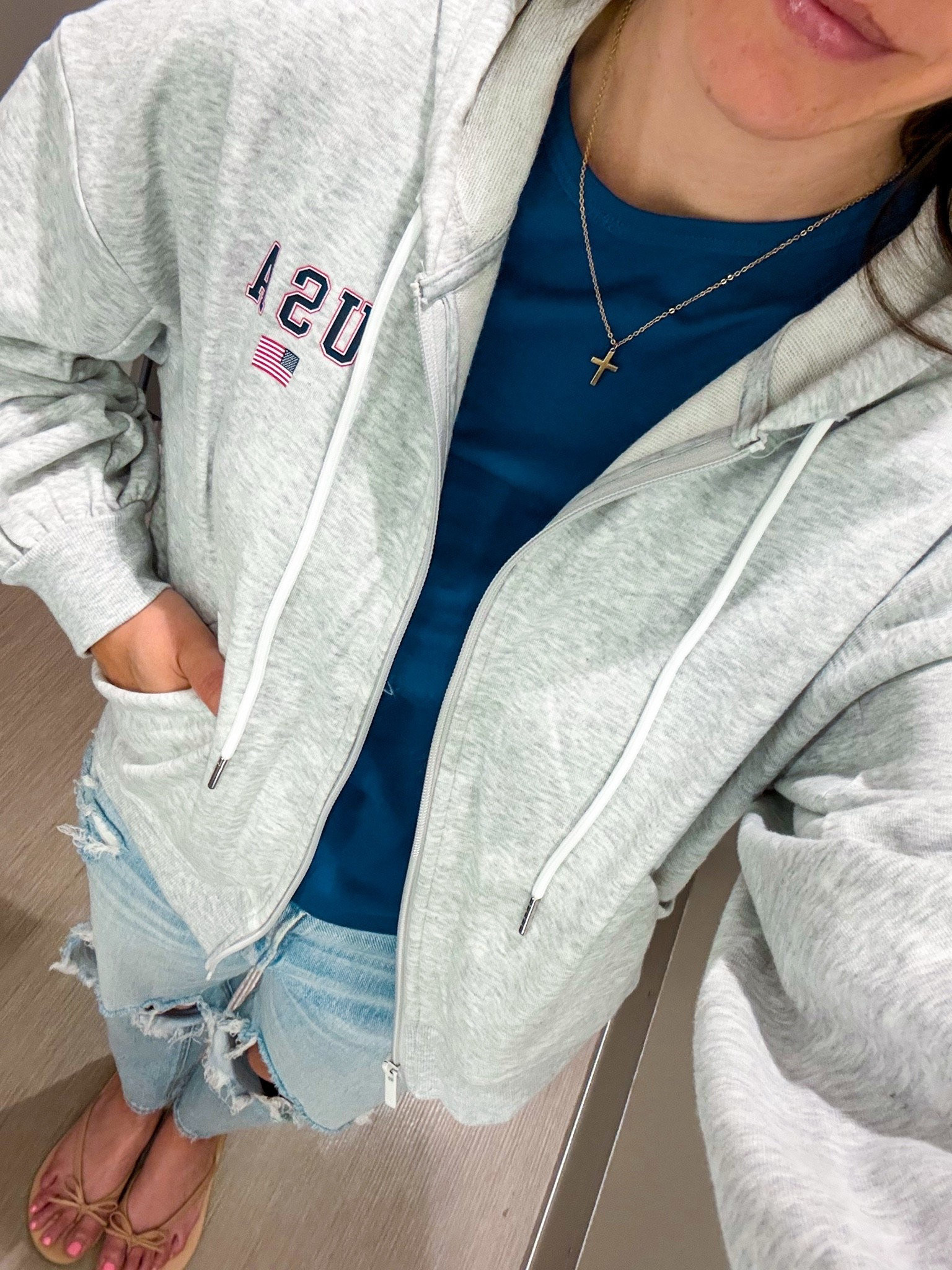 USA lightweight hoodie 30% off @Target

#LTKgrwm #LTKmomlife #LTKootd