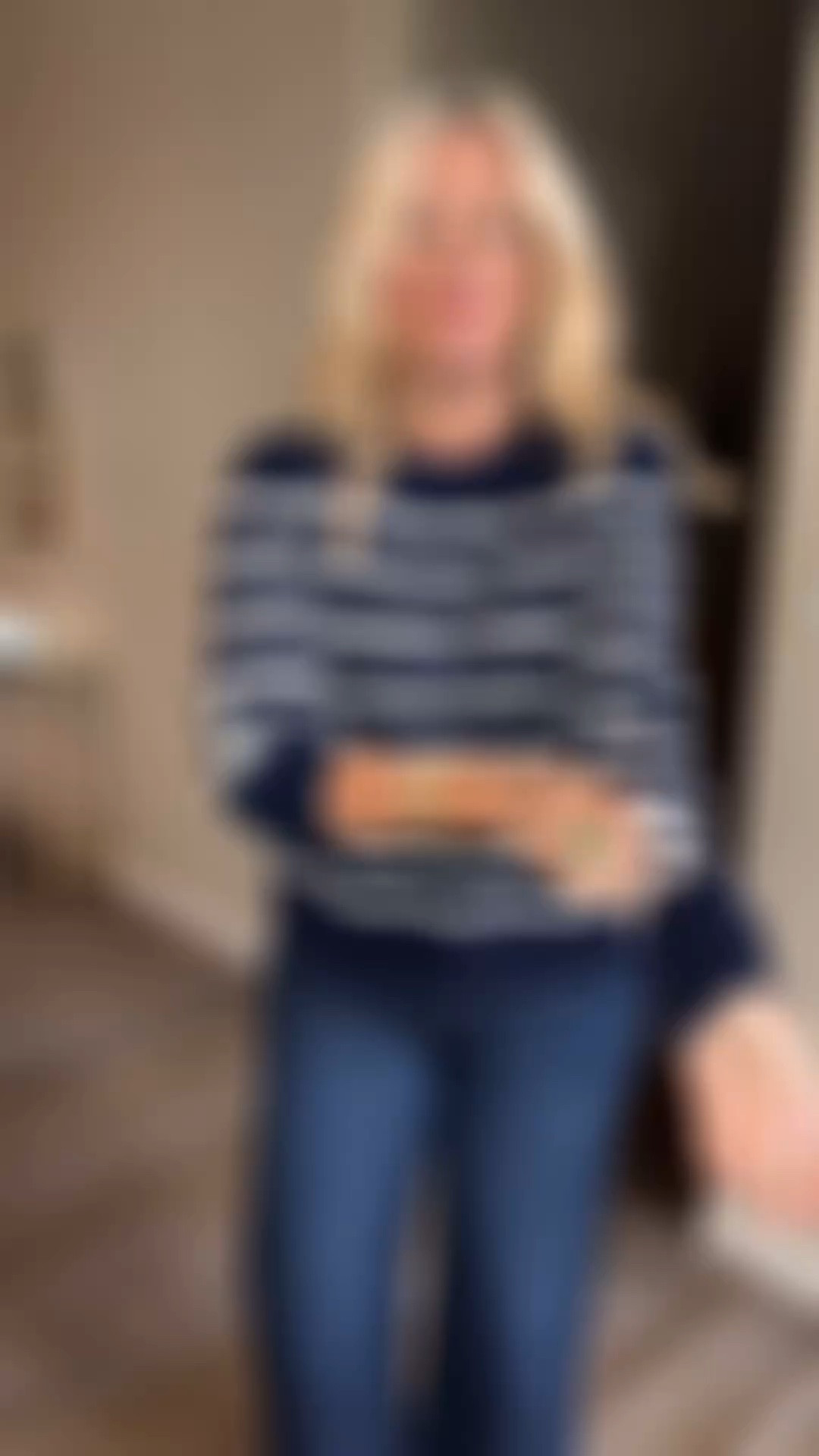 ✨Tap the bell, save and ❤️ start here over 40 fashion, midlife style, midsize fashion and luxury looks for less.  

⬇️Sizing information:
Cashmere sweater large (size up if in between sizes.) for relaxed fit
Jeans 31 tts (size down if in between sizes.) 

This is my kind of easy polished outfit over 40 — soft, comfortable, but still pulled together. ❤️

The cashmere cable knit sweater gives us that elevated texture, and the slight puff sleeve adds just enough shape up top without feeling fussy.

Then the dark wash cropped wide leg jeans create a cleaner, more balanced line through the lower half.

✨ LIFT with the soft puff sleeve and neckline
✨ SKIM with the sweater’s easy shape
✨ BALANCE with the cropped wide leg denim

It feels cozy enough for everyday, but the dark denim and cashmere make it look so much more expensive.

Same body. Different physics.™

👑 Helping you look good, feel good. —Lindsey Denver


Check back daily for belly friendly style, confidence, affordable luxury looks and Outfit Physics™.

#LTKOver40 #LTKMidsize #LTKPlusSize

Comment SHOP below to receive a DM with the link to this post on my LTK ⬇ https://liketk.it/6n8vW