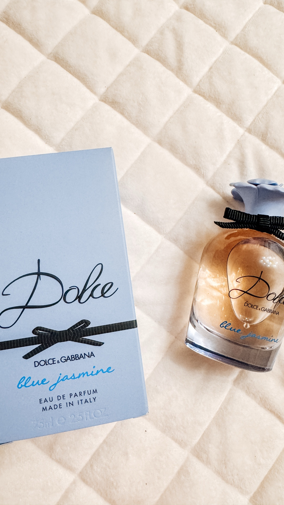 New favorite perfume.
This is like nothing that I've ever smelled before. It's SO beautiful.
Perfect light, sunny , clean scent for spring and summer.

Beauty, fragrance, perfume, date night, self caree

#LTKdayinmylife #LTKgrwm #LTKBeauty