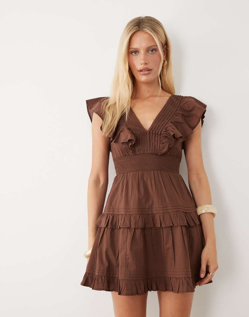New Look flutter sleeve tiered mini dress in brown | ASOS (Global)