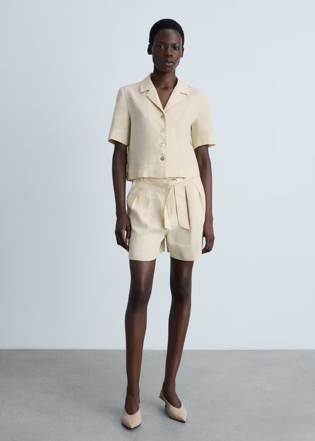 Linen shorts with belt beige - Women - M - MANGO | Mango (US/MX/AU)