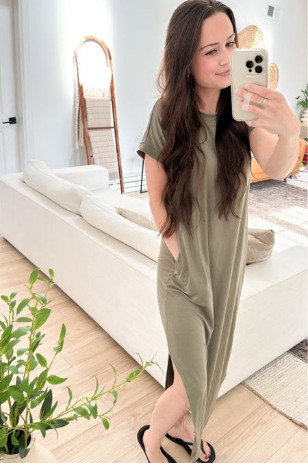 Summer causal short sleeve maxi dress with pockets / I am wearing size small in the color olive green. Fits flowy! 



#LTKstyletip #LTKSeasonal #LTKfindsunder50