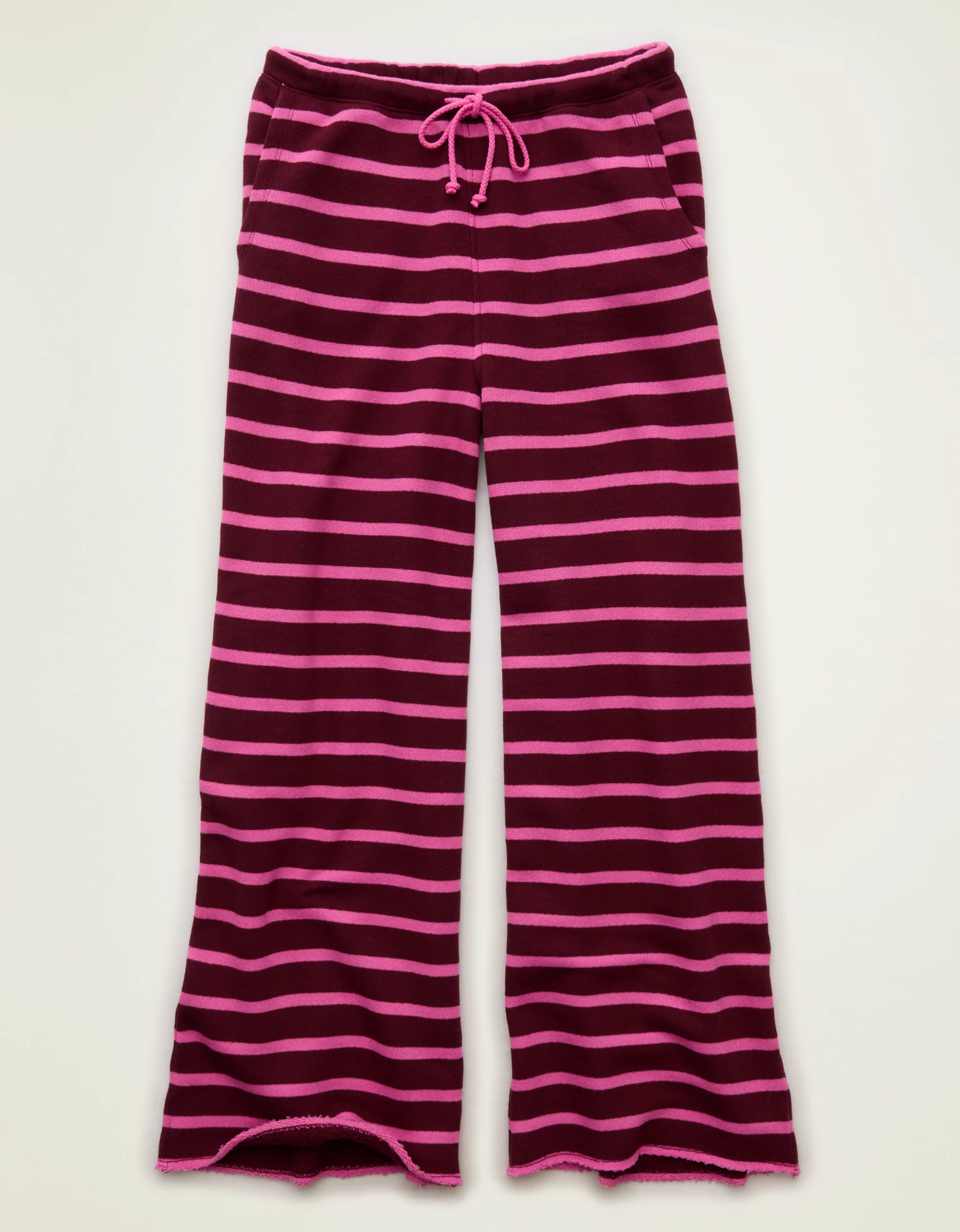AE Dreamy Fleece Low-Rise Wide-Leg Sweatpant | American Eagle Outfitters (US & CA)
