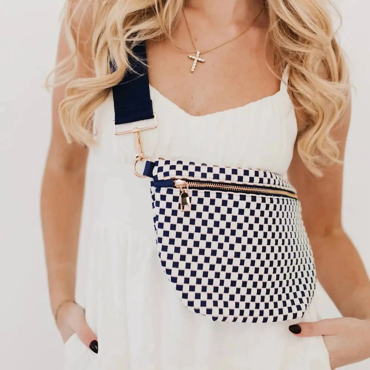 Women's Westlyn Woven Crossbody Bag In Checkered Navy | Shop Simon