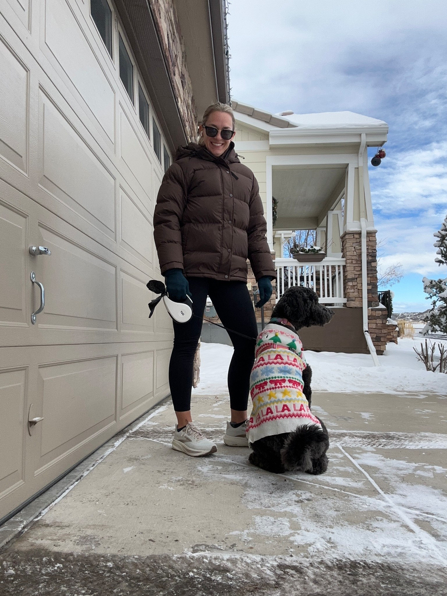 Cold morning walk! Fleece leggings for the win! 