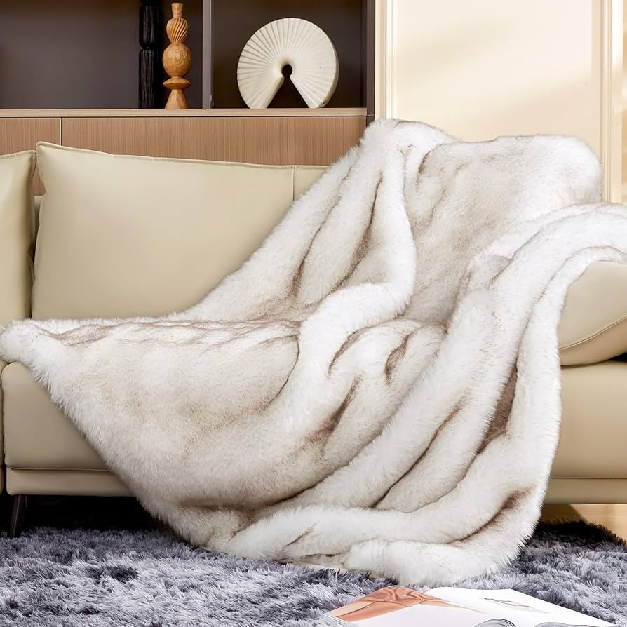 Touchat Luxury Faux Fur Throw Blanket, Super Thick Warm Cozy Grey Blankets for Couch Bed Sofa, Pl... | Amazon (US)