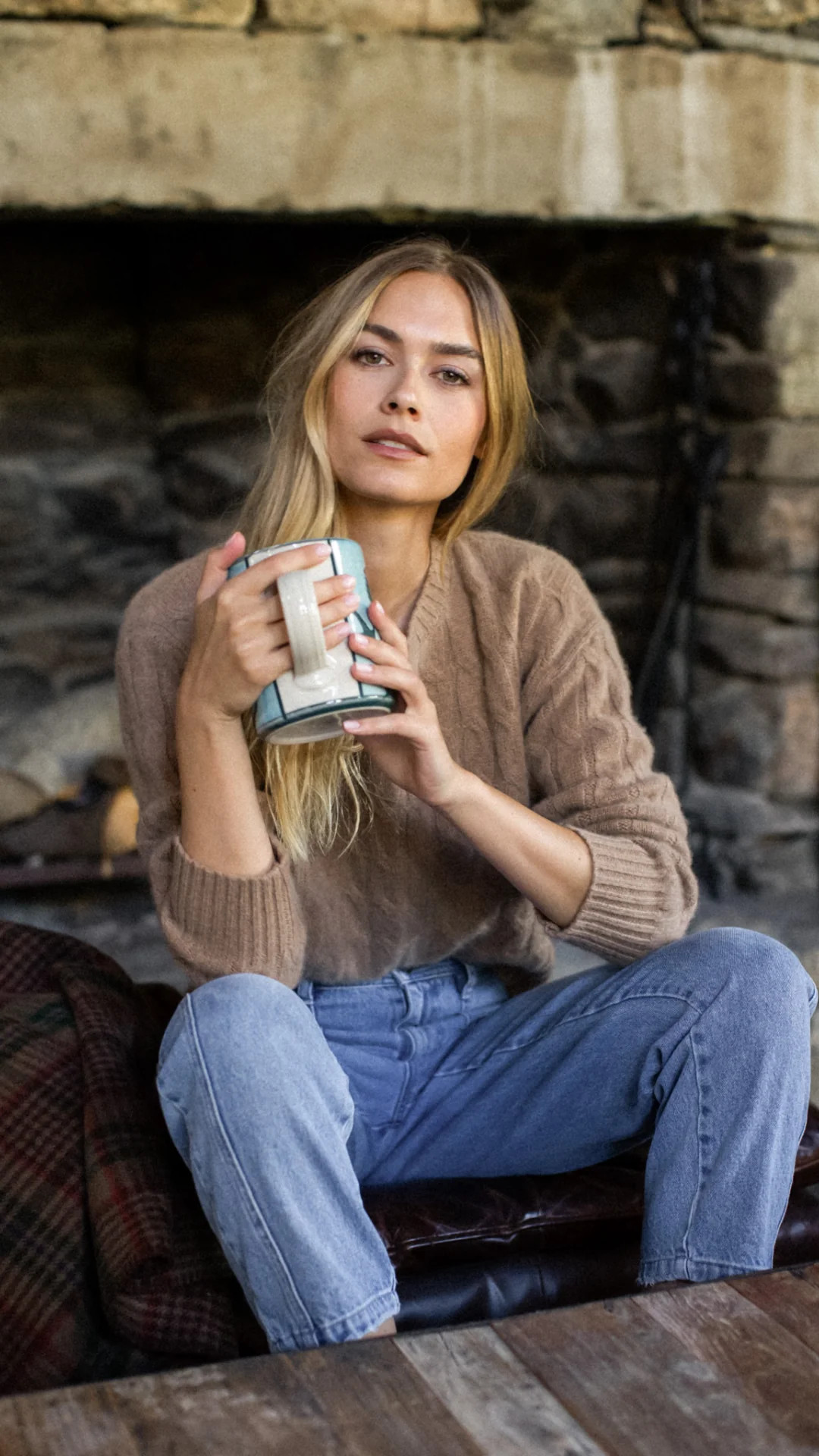 Slouchy Cable Knit Cashmere Sweater - Camel | Marea