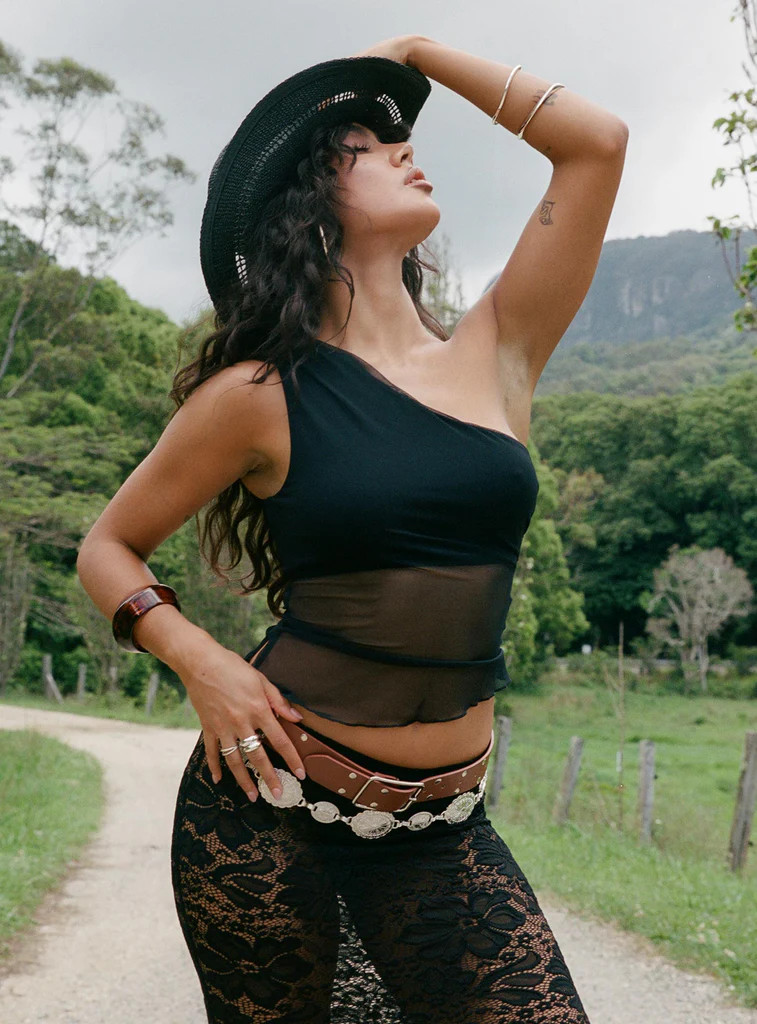 Gilda Asymmetric Top Black | Princess Polly AU