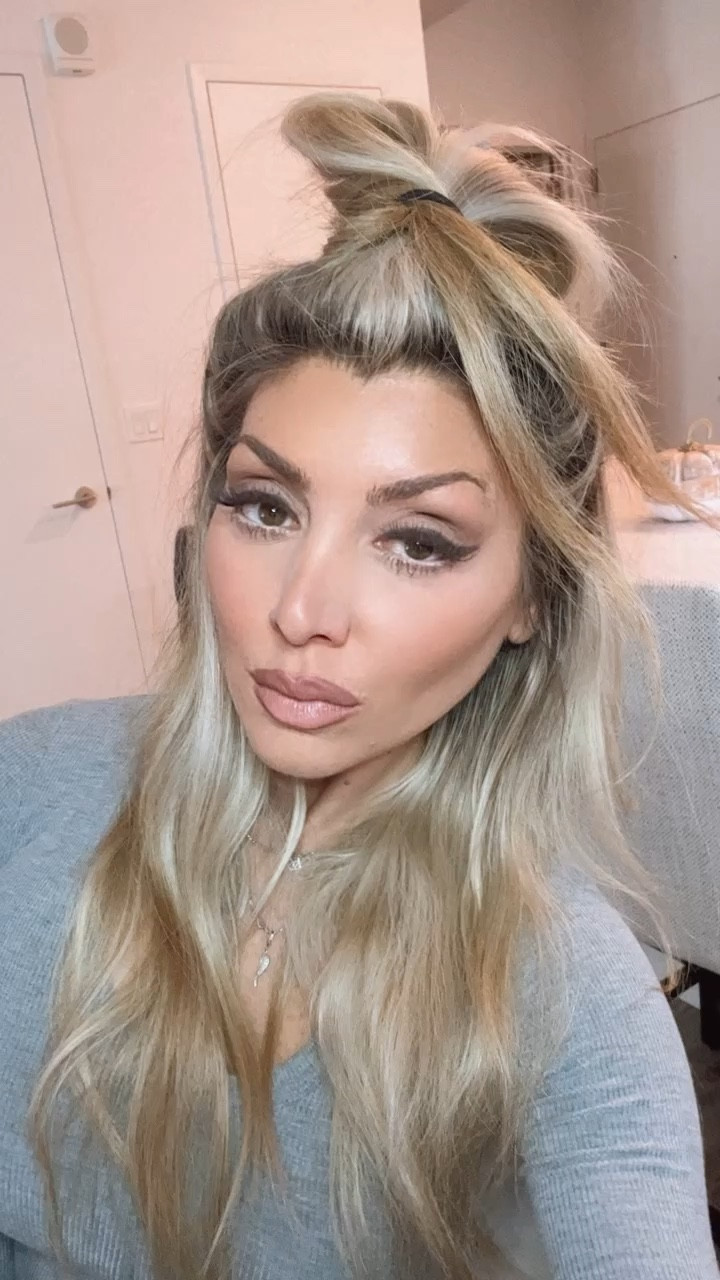 Grey scale makeup for a soft Smokey eye! I used the Naked2 Basics palette which I love for a matte eye look. This can be built to be more dramatic for a night look too which I love! The All-nighter setting spray is the only spray I use that works best without making my lash extensions fall out! 

#LTKsalealert #LTKbeauty #LTKGiftGuide