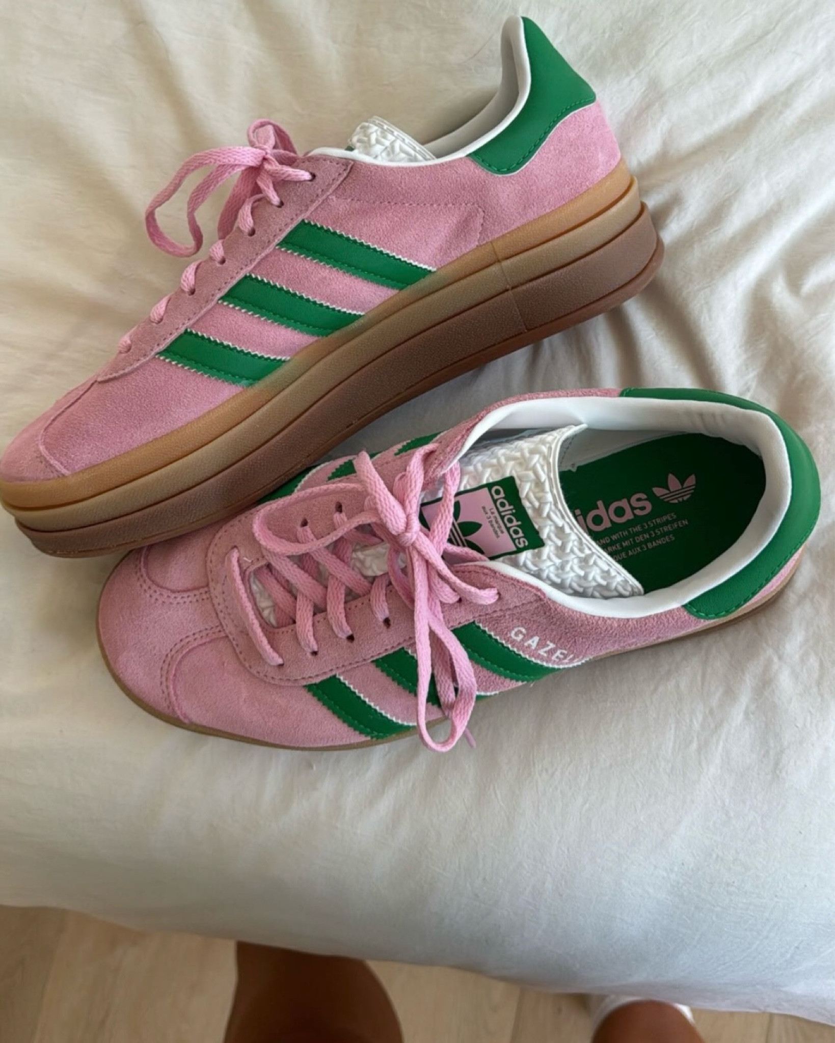 the most fun lil pop of color 💓
size down 1 full size !!! 



#LTKStyleTip #LTKShoeCrush #LTKSeasonal