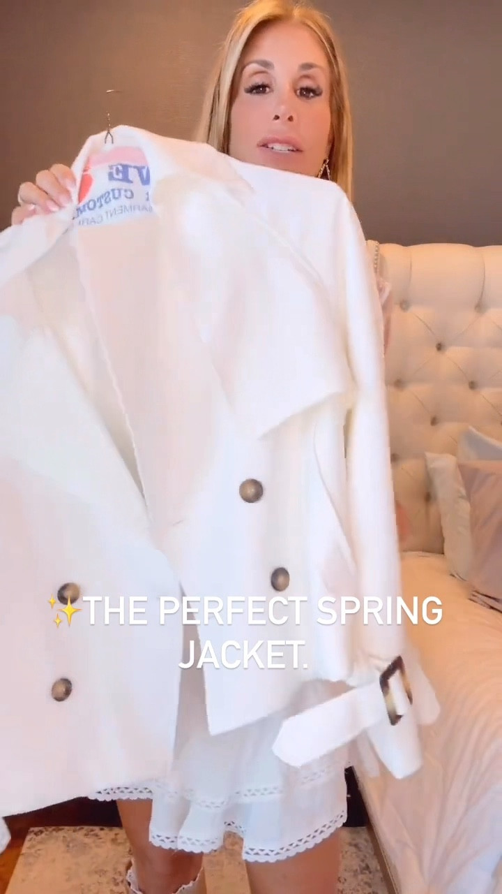 ✨The Perfect Spring Jacket. 🚨ON SALE!! Pick a color to match your vibe✨

#LTKSpringSale #LTKSaleAlert #LTKOver40