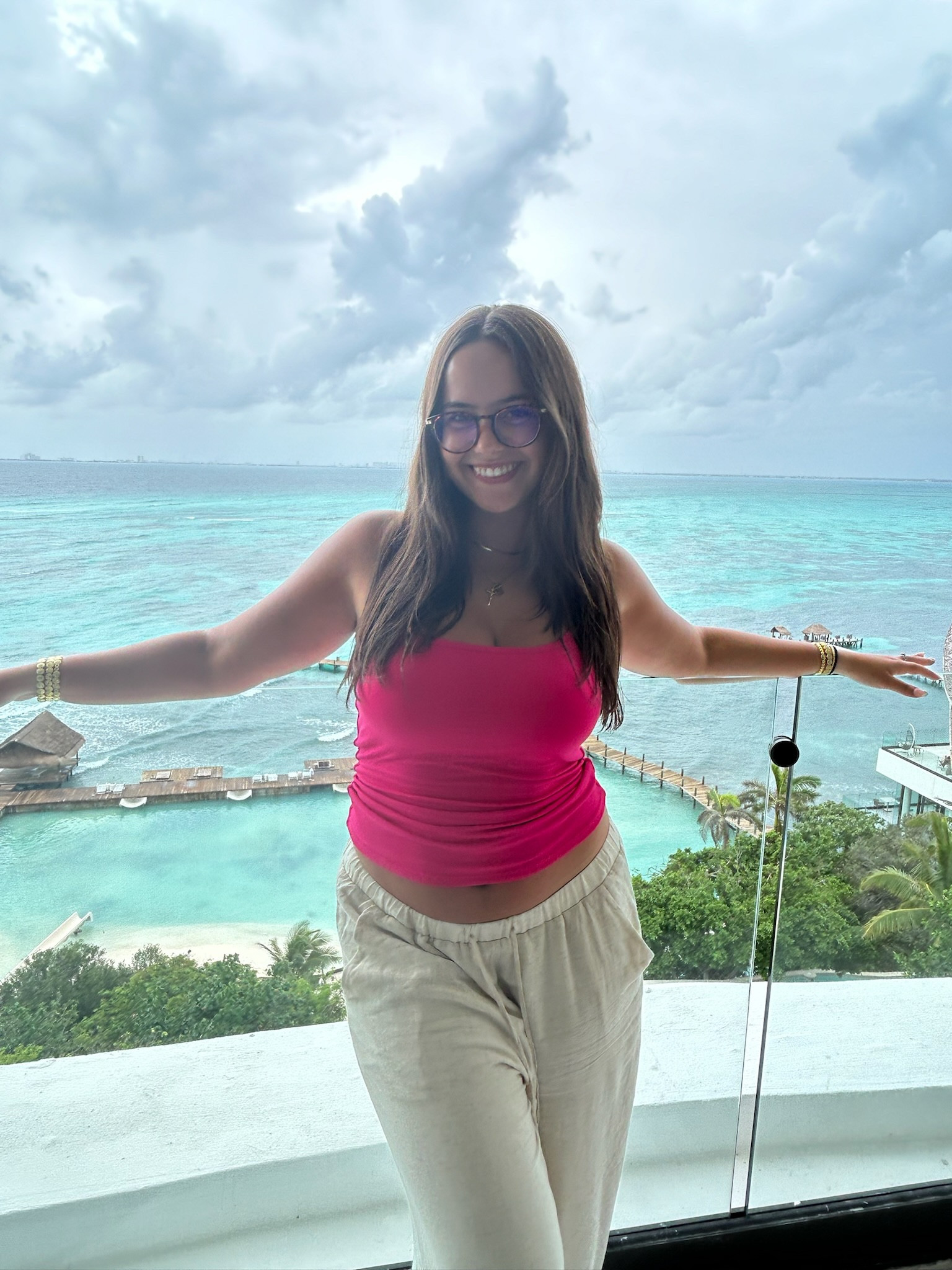 Braless but comfy life 😎 


#LTKSeasonal #LTKFindsUnder50 #LTKFindsUnder100