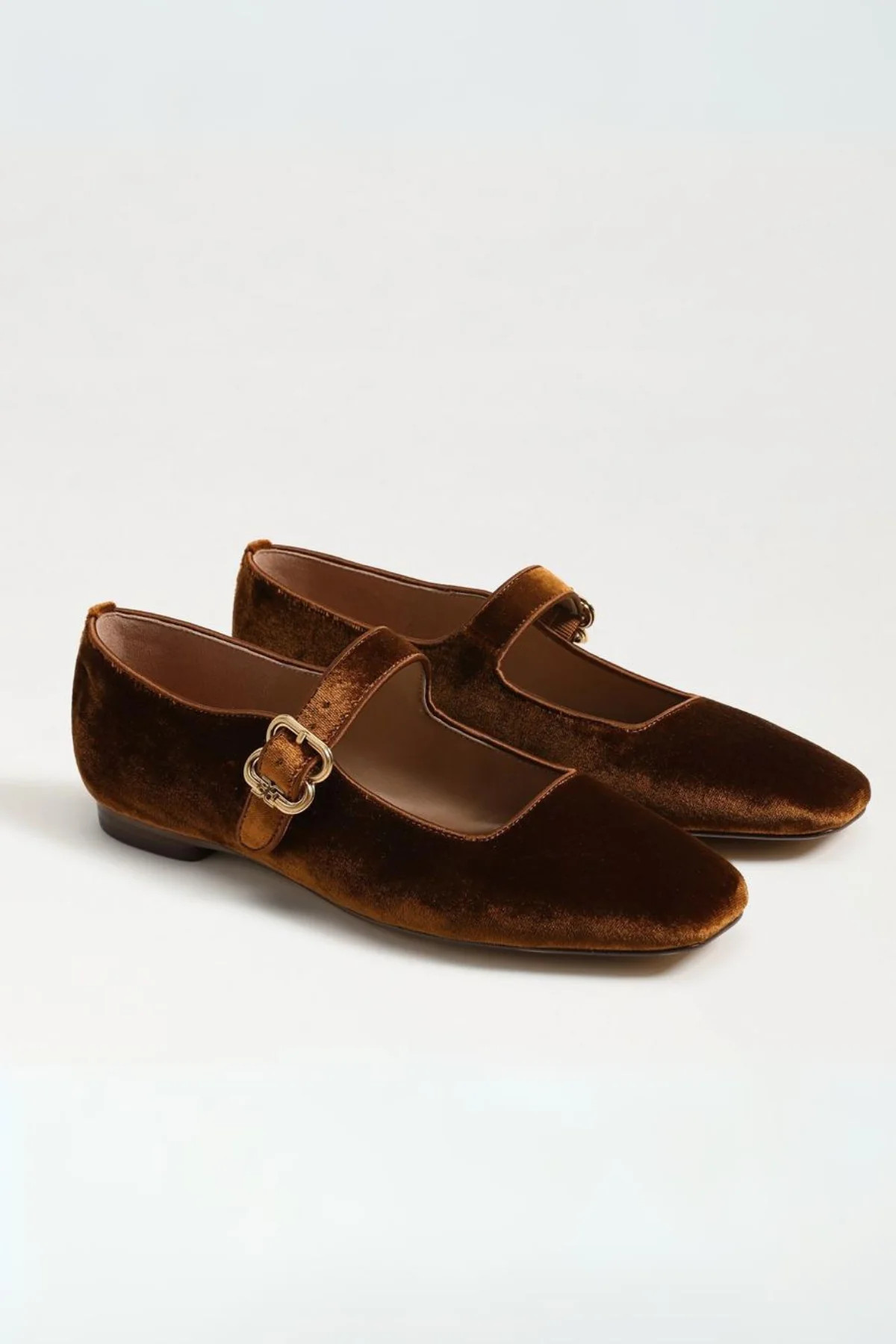 Spiced Carmel Brown Velvet | Social Threads