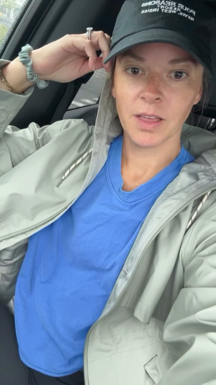 Rainy Mondays 🌧️ my favorite workout tee that I have in several colors. Fits tts, size small // XS raincoat

#LTKdayinmylife #LTKActive #LTKfitnessgoals