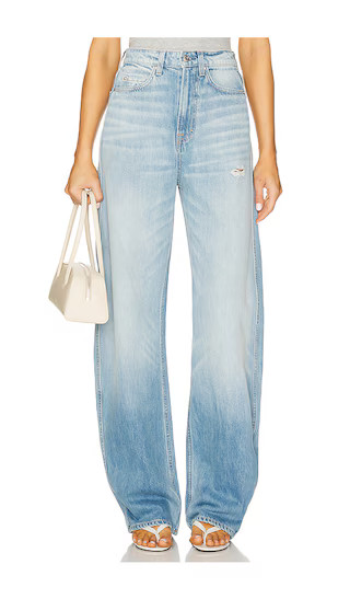 Austen High Rise Curve Jeans in La Brea Ave | Revolve Clothing (Global)