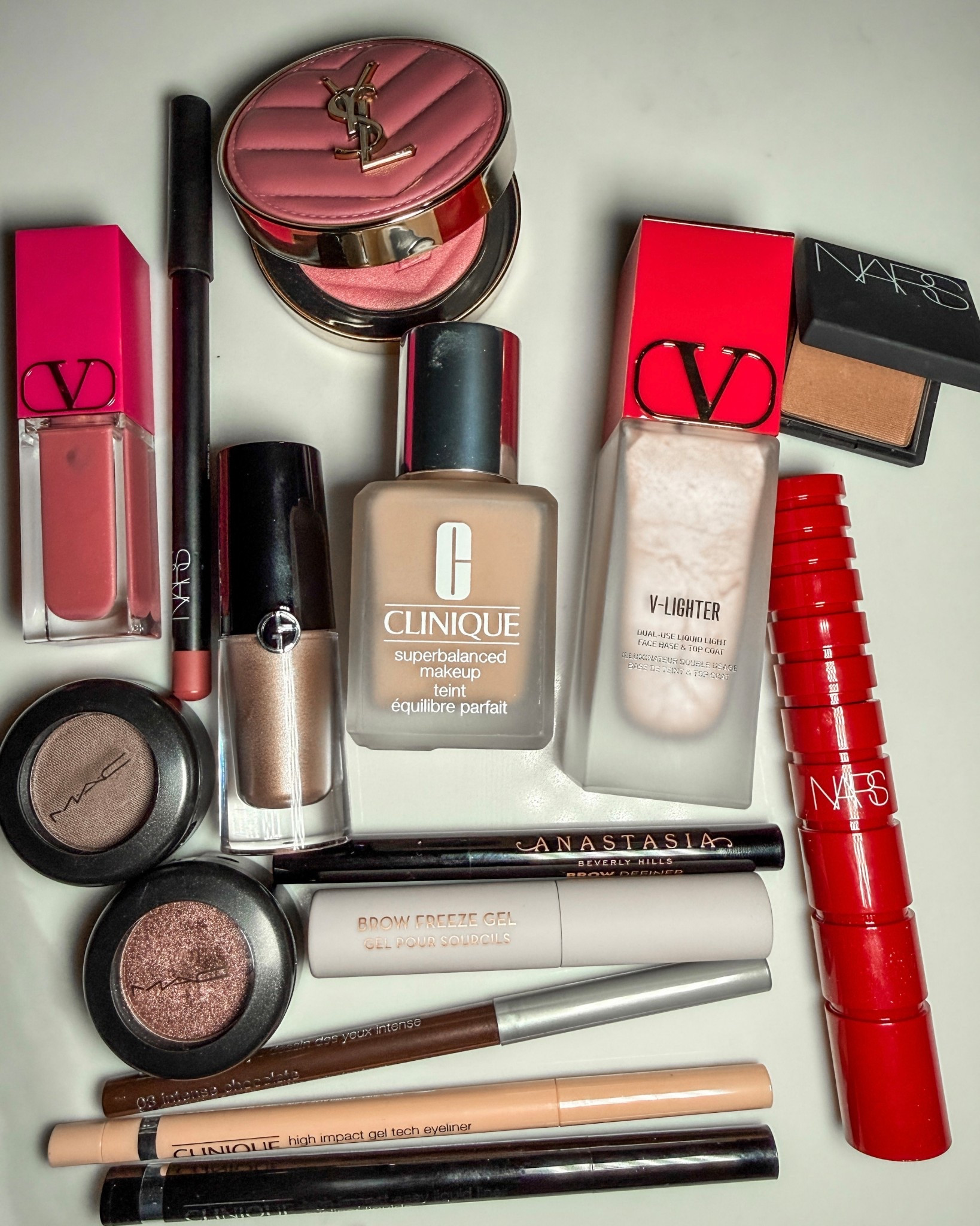 Macy’s Spring VIP Sale - 15% off luxury makeup brands that rarely go on sale, spring makeup refresh, spring beauty, spring break 



#LTKSaleAlert #LTKBeauty #LTKOver40