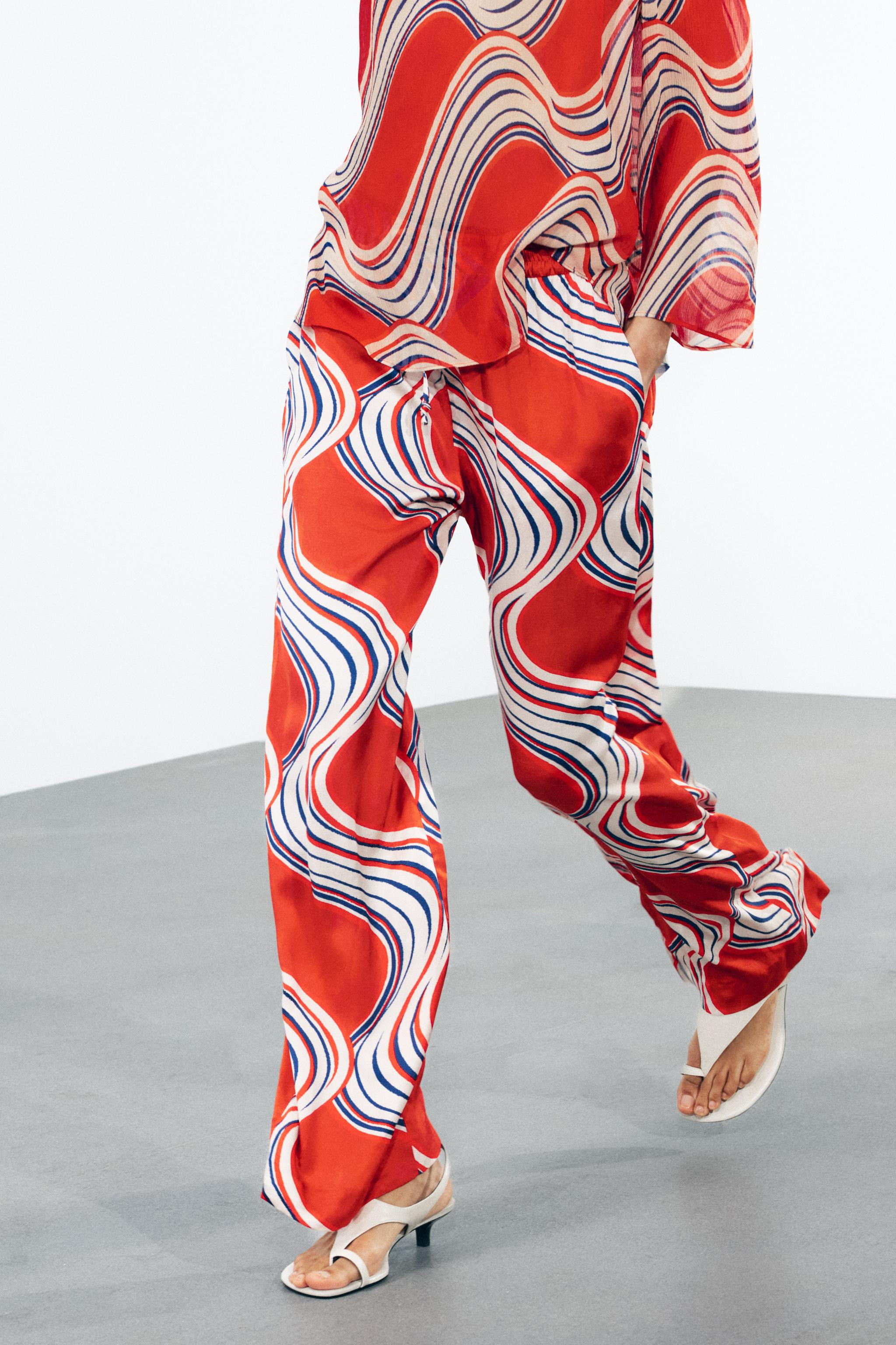 ZW COLLECTION PRINTED PAJAMA PANTS$ 69.90Multicolored | 2183/052/330Add to cartAddZARA WOMAN COLL... | Zara US