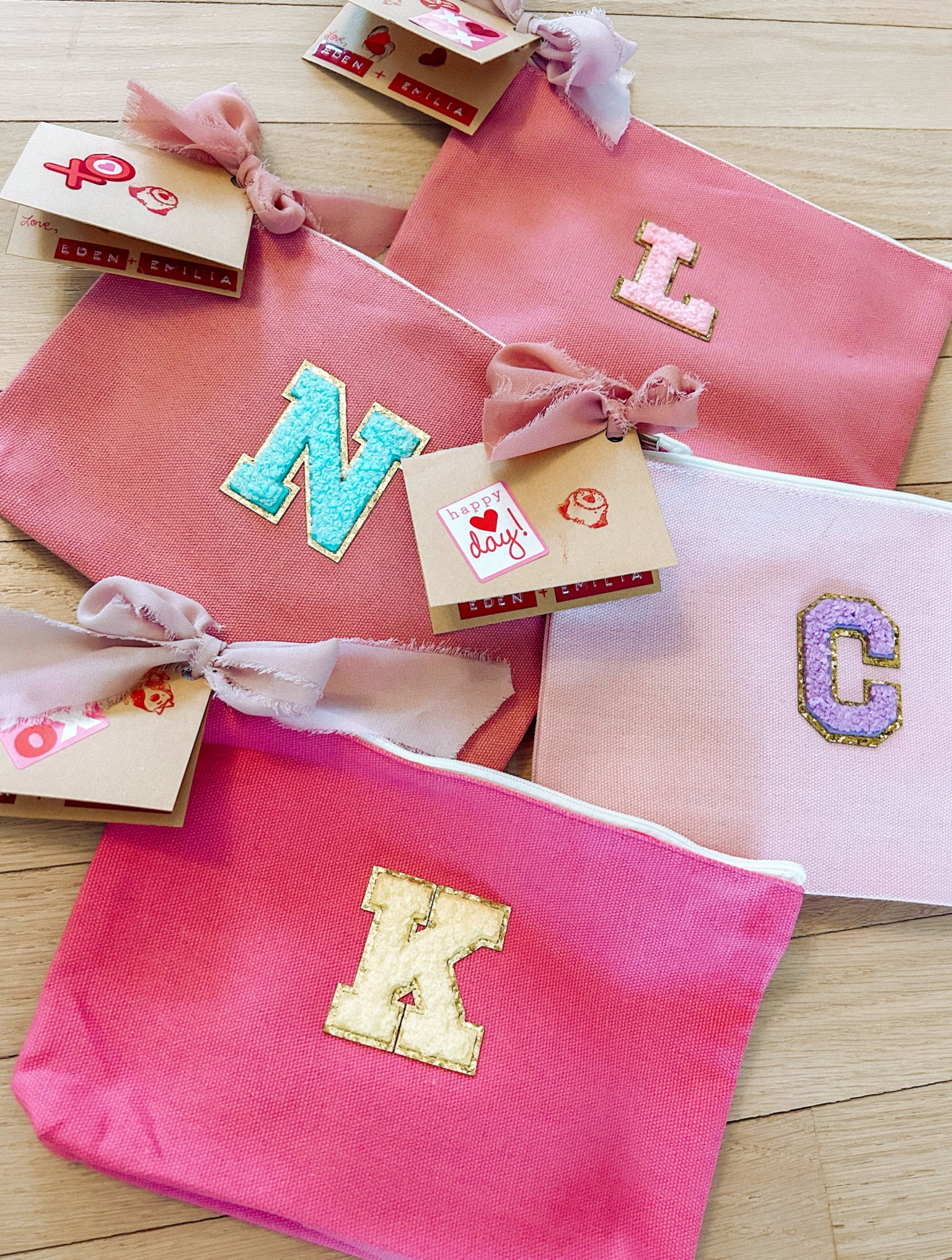 Valentine’s Day gift, teacher gift, bachelorette party gifts, bachelorette party favors, Galentines, DIY makeup bag, 

#LTKGiftGuide #LTKBeauty #LTKItBag