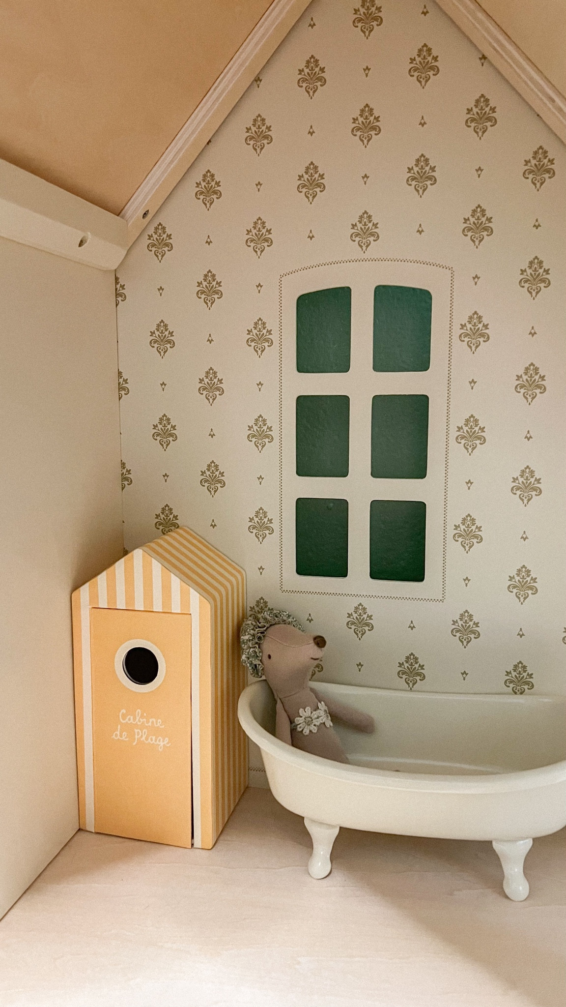 the cutest dollhouse and dollhouse accessories every little girl would love ! #dollhouse #doll #dollhousegift #dollhouseaccessories #dollhousefurniture #littlefurniture #smallfurniture #mice #littlegirl #birthdaygift #kids #kidgift 

#LTKGiftGuide #LTKkids #LTKfindsunder100