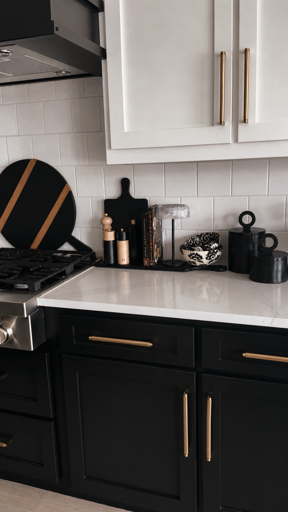 Ugly packaging on the kitchen counter? Immediately no. 😂

Swapped the dog treats into these aesthetic jars and now even Coco’s snacks match the kitchen. Functional, cute, and way more countertop-approved.

#LTKHome #LTKFinds #LTKFamily #LTKPets #KitchenOrganization #AestheticKitchen #ModernKitchen #KitchenCounterDecor #DogMomFinds #PetOrganization #HomeDecorFinds #AmazonHome #MinimalistHome #CozyModernHome

#LTKHome