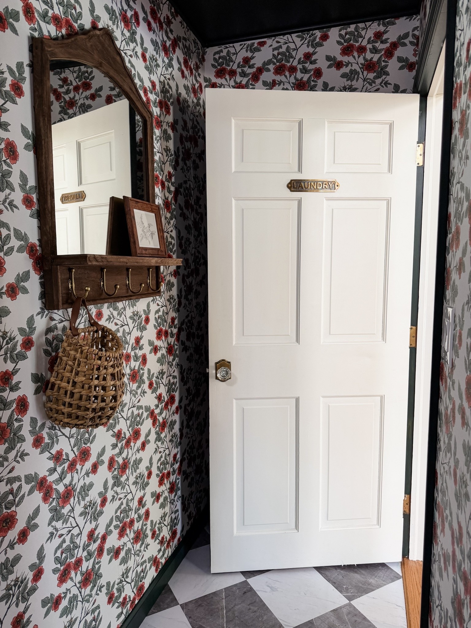 Laundry room plaque

#LTKHome