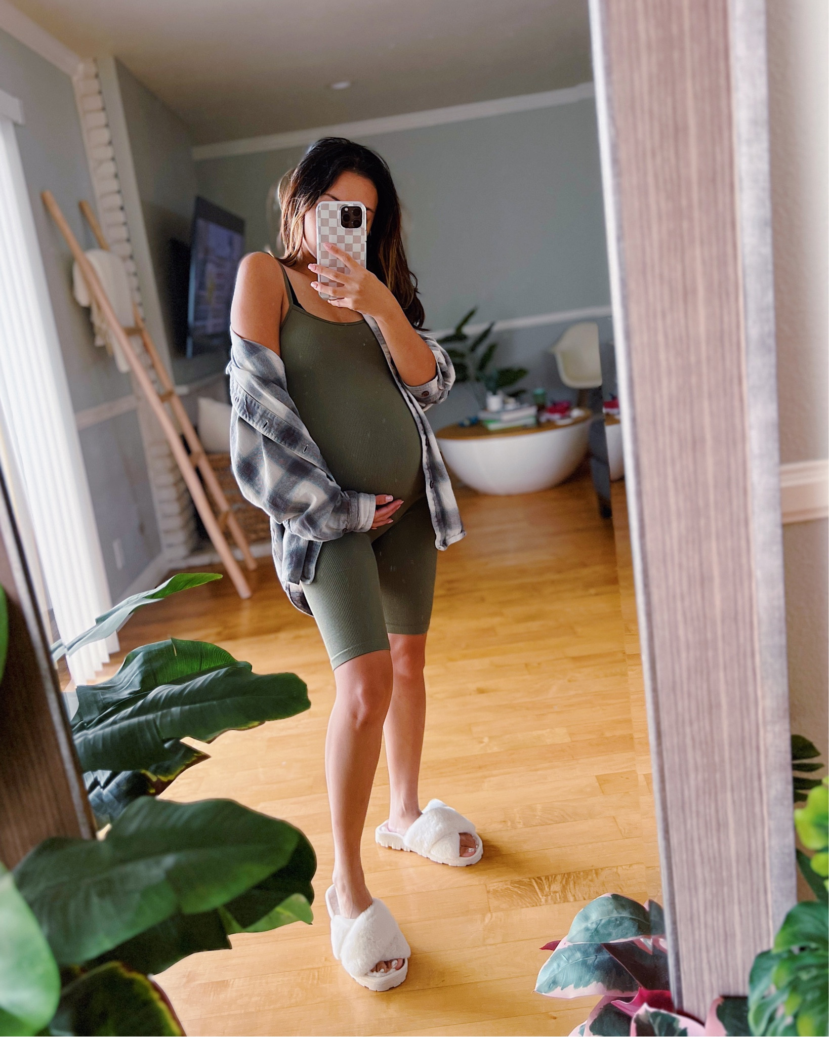 MATERNITY STYLE TIP | BASICS!! Basics grow with you and are so versatile in how you can style and out together elevated looks! 


Romper, bodysuit, fuzzy slippers, flannel, shacket, cozy outfit, fall outfit ideas, maternity style, pregnancy fashion, pregnancy style, expecting mama

#LTKstyletip #LTKSeasonal #LTKbump