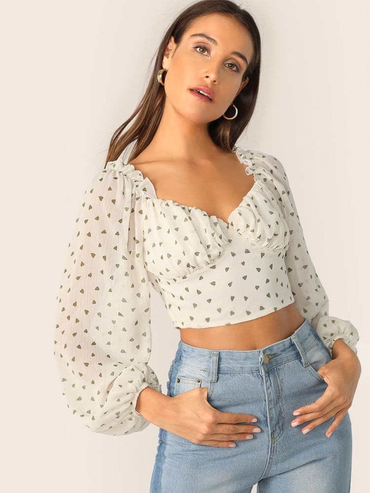 Top con stampa cuore e bordo a volant | SHEIN