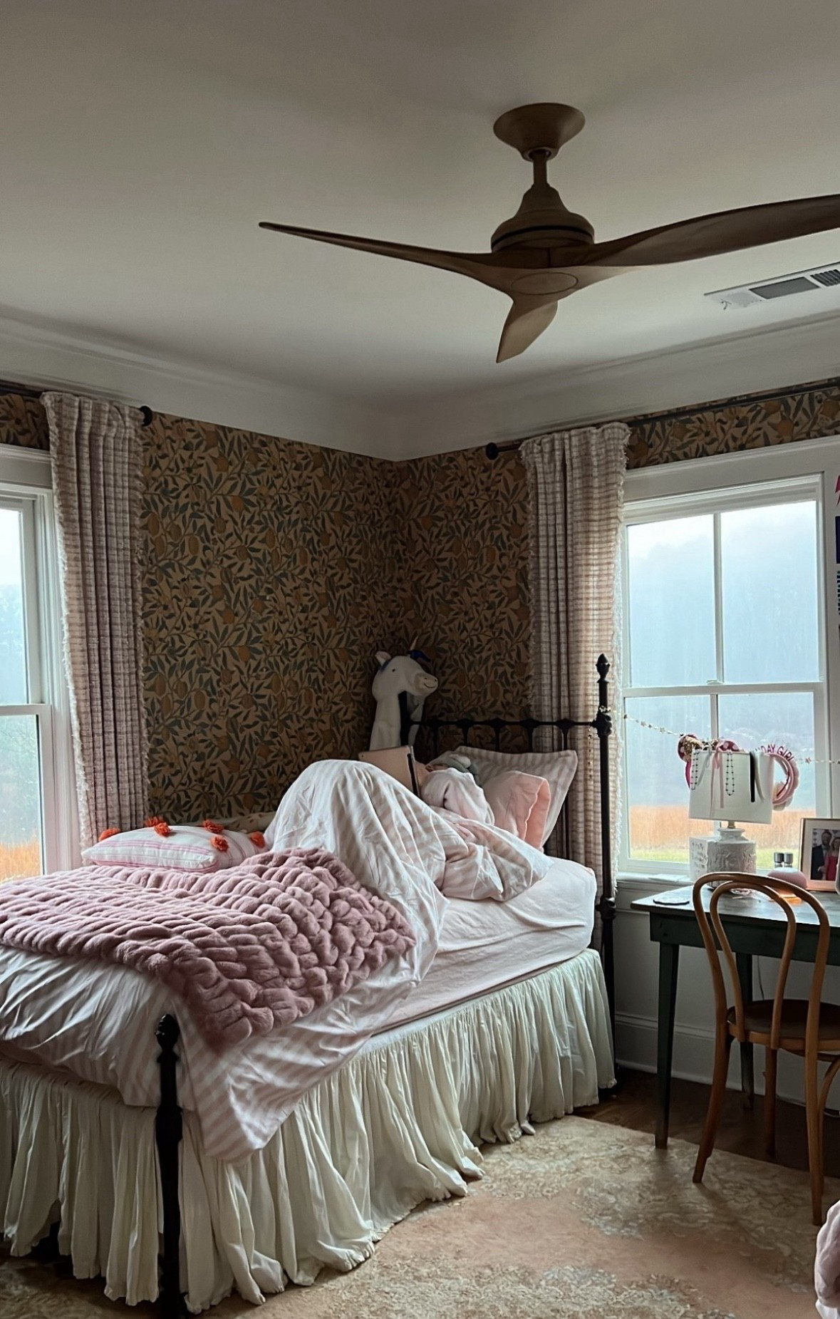 my girls room 💕☁️

#LTKHome #LTKmomlife #LTKKids