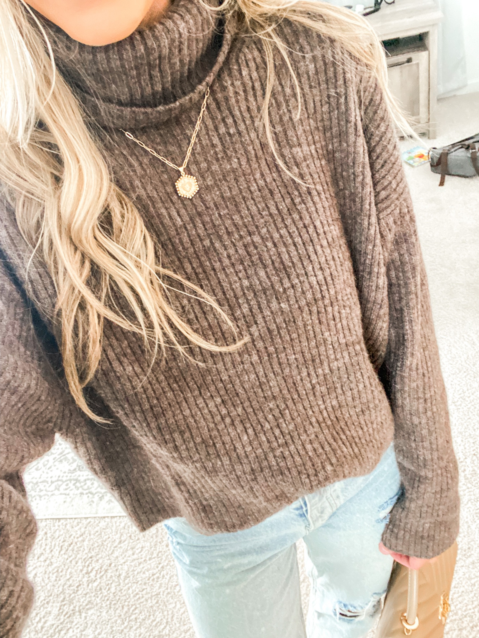 Neutral fall sweater under $25! Turtleneck sweater, cozy cropped sweater, neutral sweater, brown sweater, h&m sweater, chain necklace, light jeans, date night outfit. 

#LTKfindsunder50 #LTKworkwear #LTKstyletip