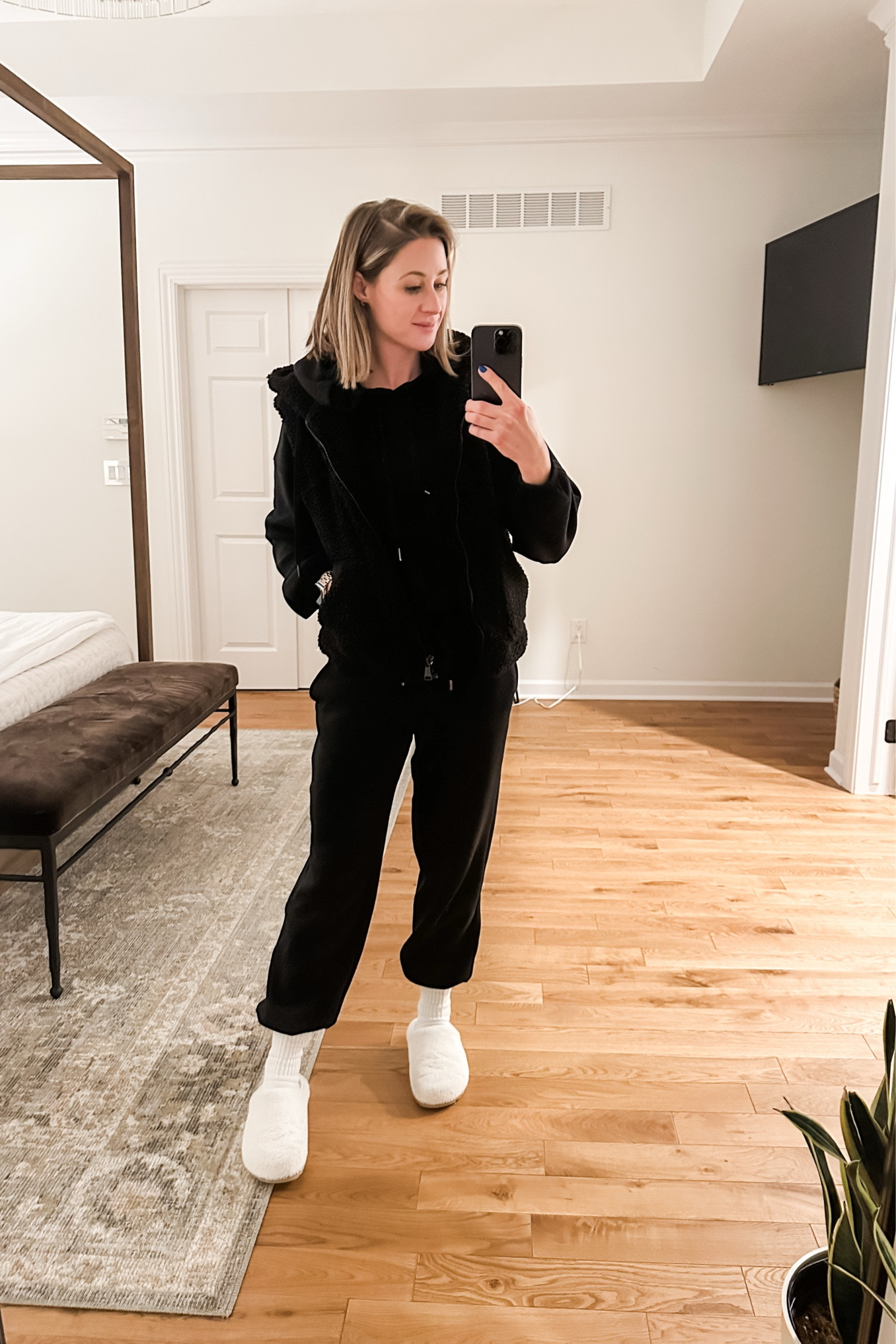 Bad lighting and all black is almost impossible to see… but if you are looking for the coziest layers, they’re linked! 

#LTKFindsUnder100 #LTKStyleTip #LTKSeasonal
