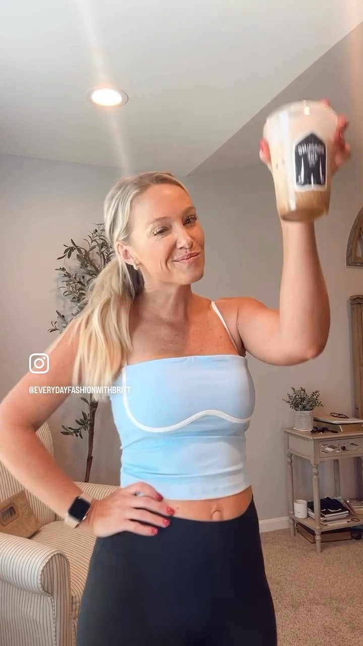 Ok this might be the cutest workout tank I’ve ever own ! You could even dress it up with jeans for a night out with the girls 👐🏼 ADORABLE!!!!!  Which color is your favorite? I gotta go with pink 💕

Everything linked in my bio in my LTK🫶🏽😘 

Wearing size medium for reference ! 

#amazon #ltkvideo #ltkfindsunder100 #amazonfinds #workout #casual #athletic #athleticwear #amazonfashionfinds #contentcreators #momof2 #outfitreel 

#LTKFindsUnder50 #LTKActive #LTKFindsUnder100
