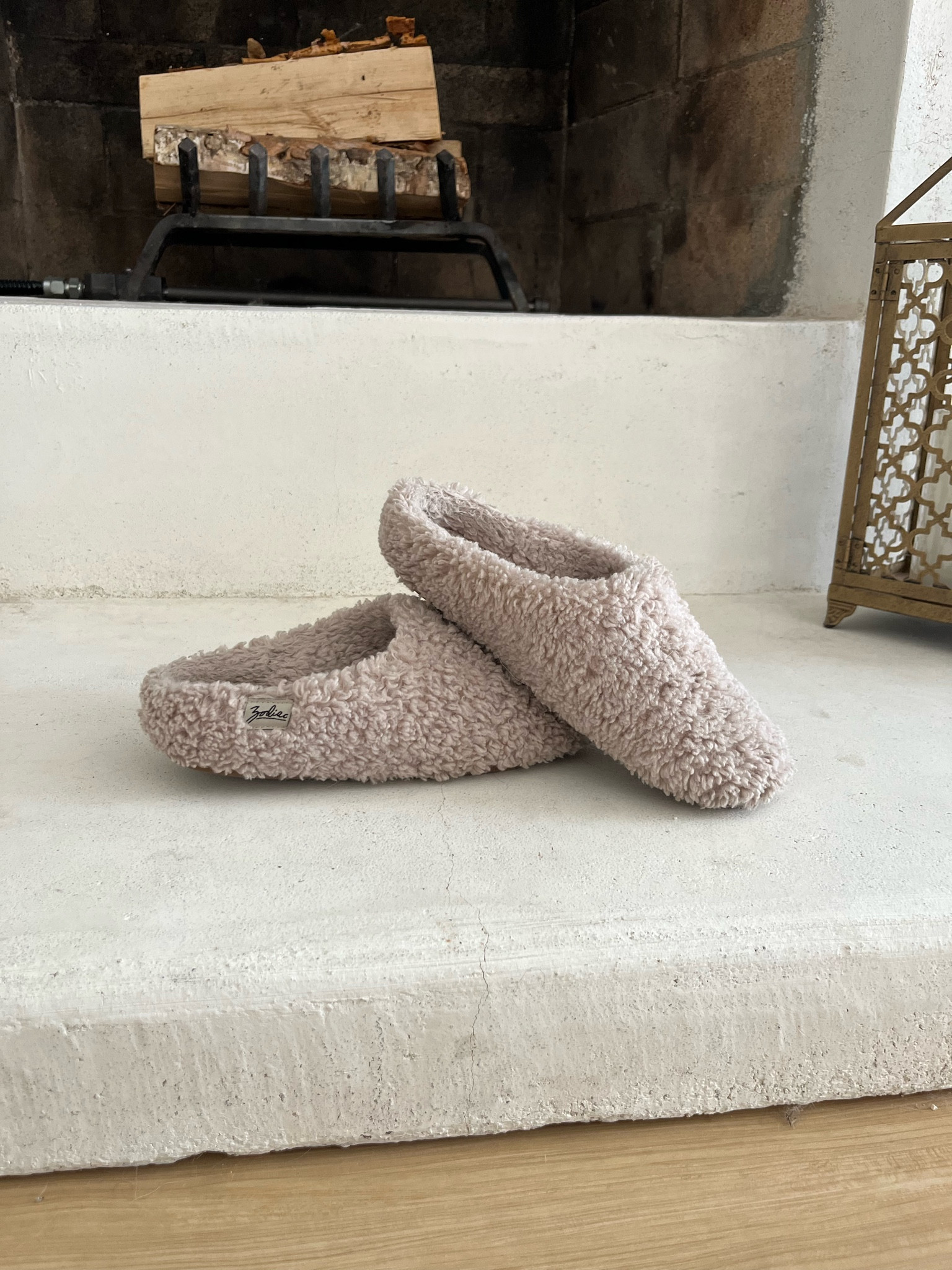GIFT IDEA!🎁 Super cute fuzzy slippers! I love these so much! 

#LTKCyberWeek #LTKGiftGuide #LTKHoliday