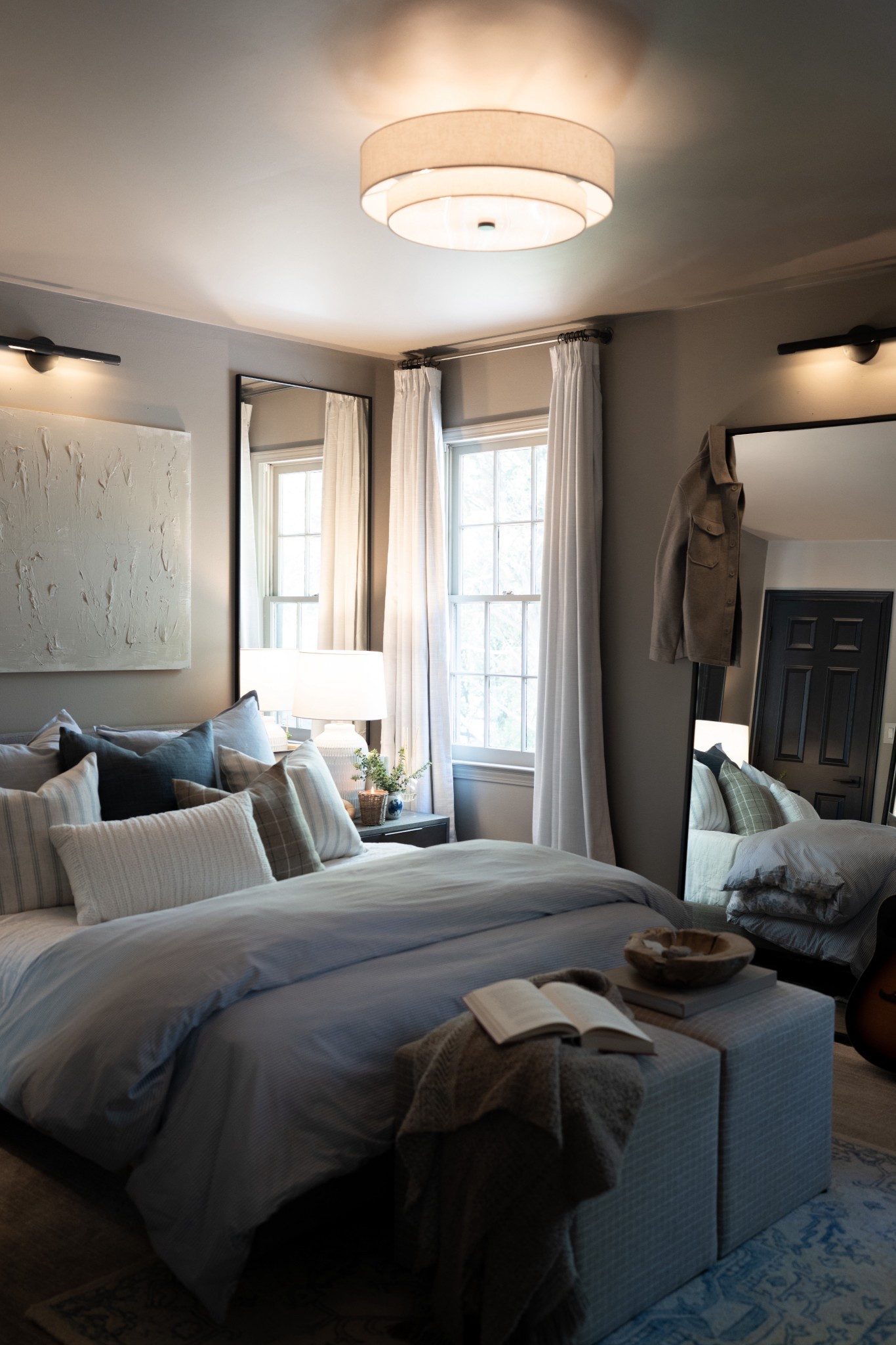 You don’t need a big budget!! You just need a few key pieces that are budget friendly and a few styling hacks to create your dream bedroom! 

#LTKSeasonal #LTKHome #LTKSaleAlert