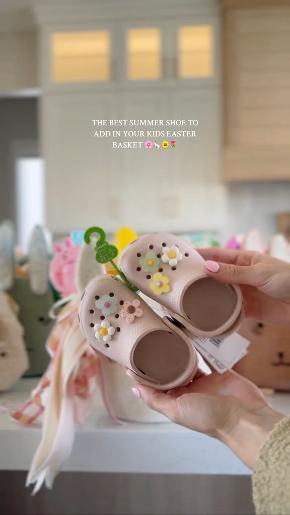 The best summer shoe & gotta add some accessories! 🌸✨🌷🌼

#LTKbaby #LTKVideo #LTKkids