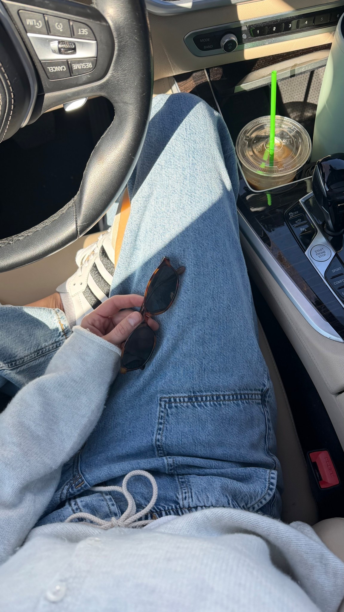 Weekend mom outfit - love these new stretchy jeans!! Wearing a small. 

#LTKmomlife #LTKootd #LTKdayinmylife