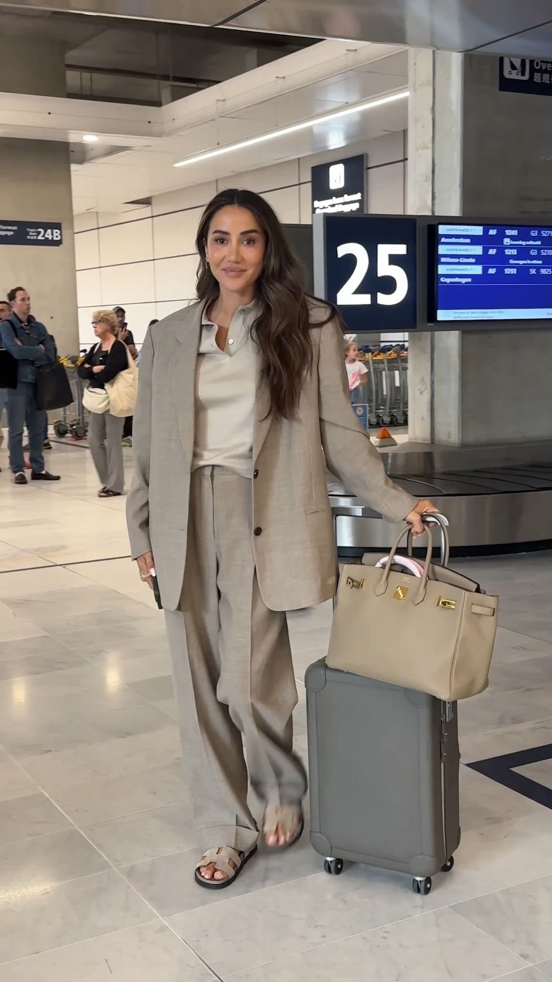 Ready for the ✈️

#LTKootd #LTKTravel