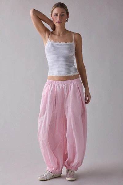 BDG Cloud Low-Rise Baggy Balloon Pants | Urban Outfitters (US and RoW)