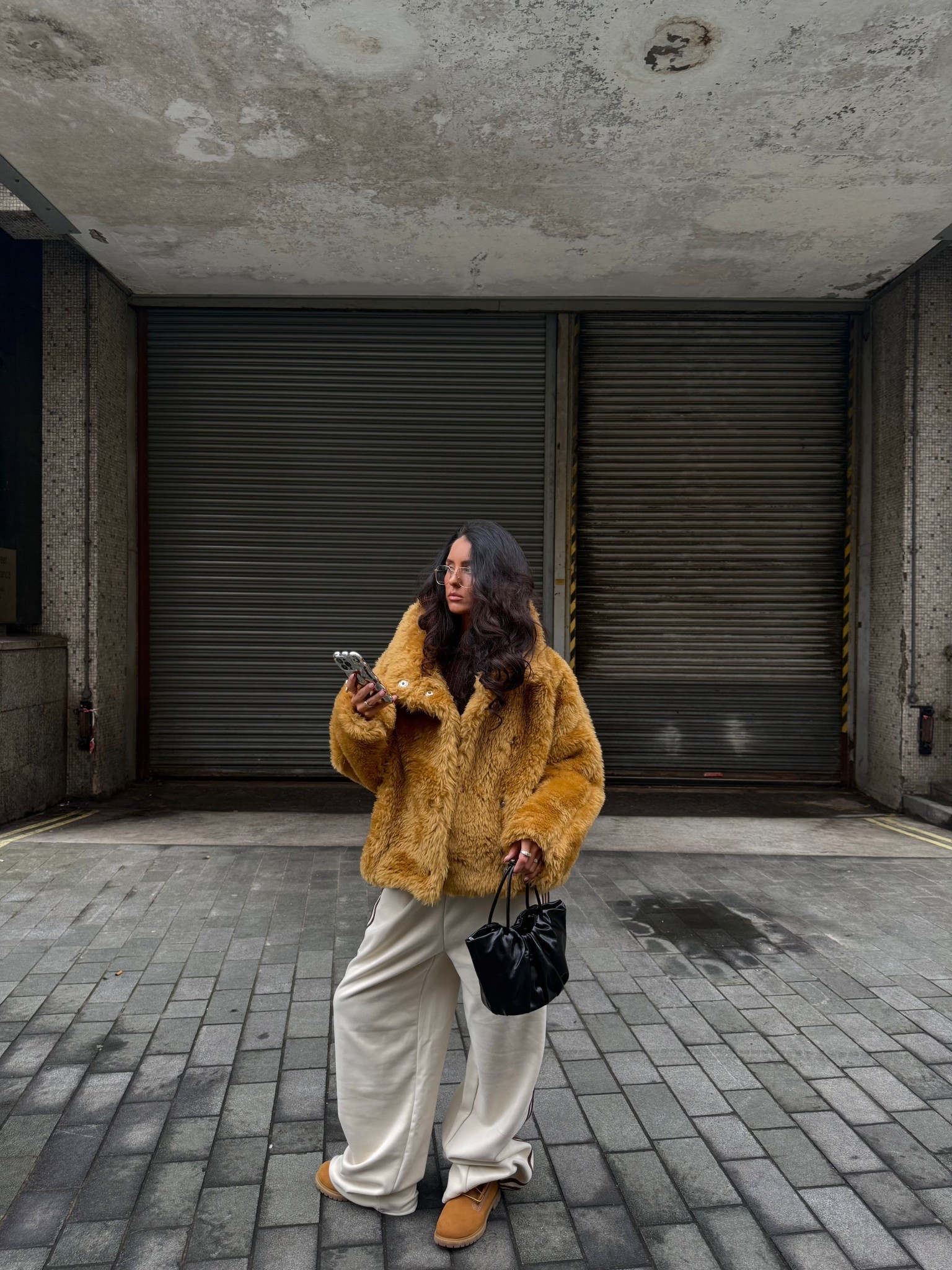 spring outfits 2026

styling a cosy fur coat with relaxed loungewear for the ultimate casual outfit that still feels elevated. Perfect for errands, coffee dates, and casual outings—this look blends comfort with cool girl street style using soft neutral spring colours.

Think effortless layering, oversized textures, and off-duty styling that works for everyday wear while still looking put together. This is your go-to errand outfit or coffee run look when you want to feel comfy but chic. Save for spring outfit ideas, casual fashion inspiration, and easy styling you’ll wear on repeat.

spring outfits 2026, fur coat outfit, casual outfit ideas, loungewear outfits, errand outfit inspo, coffee date outfit, casual outing outfit, spring colours outfit, neutral outfits women, comfy chic outfits, streetwear spring outfits, cool girl aesthetic, everyday outfit ideas, relaxed fashion style

#LTKuk #LTKspring #LTKstyletip