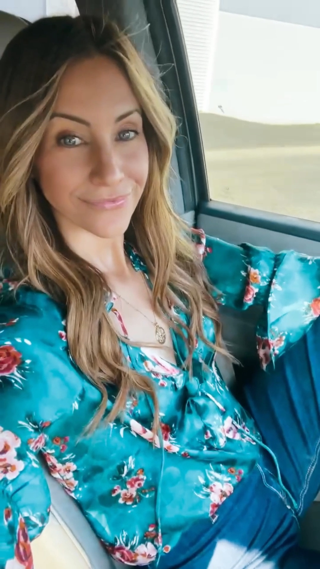 Outfit of the day 🍁

Blouse, denim, jeans, necklace, booties, ankle boots, fall boots, fall outfit.

#LTKFindsUnder100 #LTKPetite #LTKSaleAlert