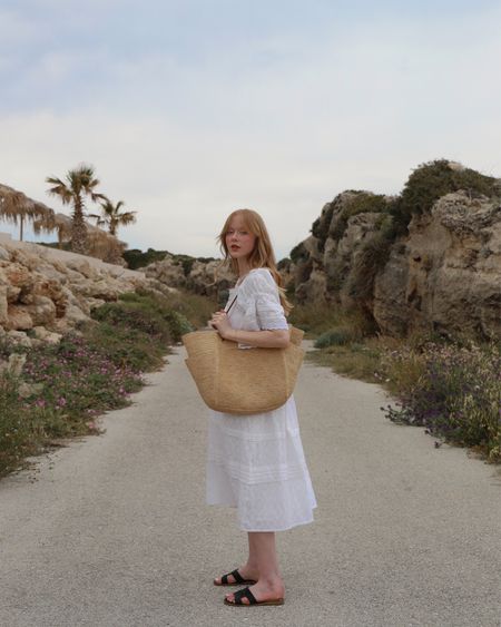 This Sezane tote is the perfect holiday/vacation companion 🧺🌾

#LTKtravel #LTKstyletip #LTKSeasonal